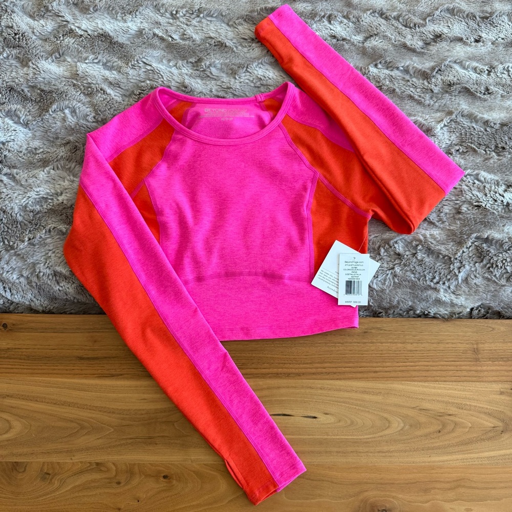 Beyond Yoga Spacedye Vitality Colorblock Pullover - Pink Punch/Firecracker Red - Picture 3 of 3